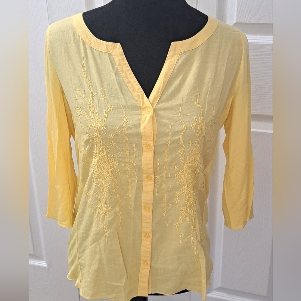 Renuar Yellow Embroidered Button Down Shirt  Size M